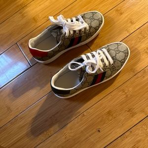 Gucci Kids Shoes Size 30